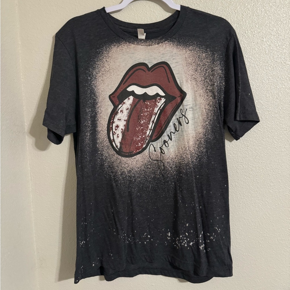 Woman’s Tshirt